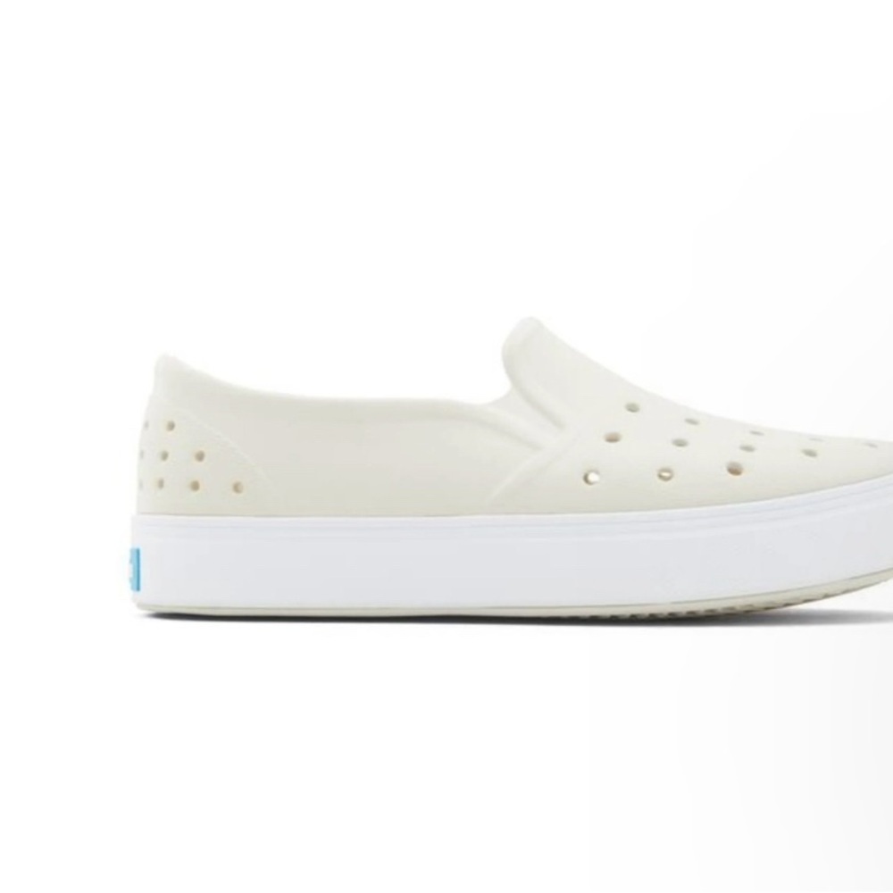 Kids Beige Slip-On Water Shoes like preppy crocs - Picture 5 of 5